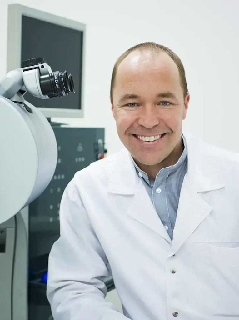 Silmäkirurgi Jarno Ylitalo on tehnyt laserleikkauksia vuodesta 2008.