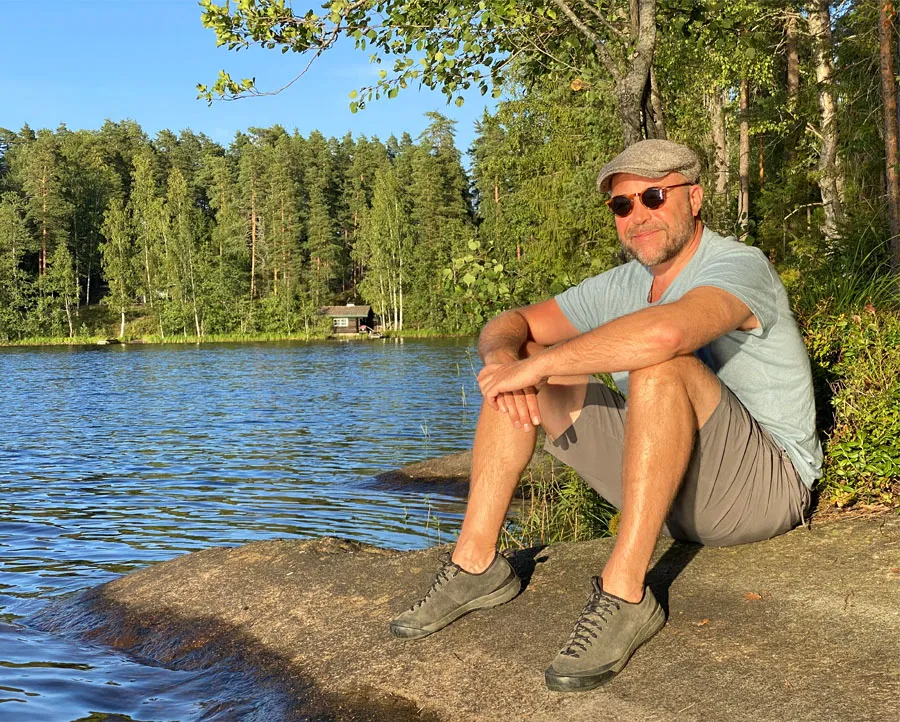 Kirurgi Jarno Ylitalo teki standardialoitteen, jotta laserleikkaus on entistäkin turvallisempi ja asiakkaat voivat nauttia ulkoilmaharrastuksistaan huoletta.